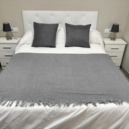 Apartamento zafra Cristina Bagian luar foto